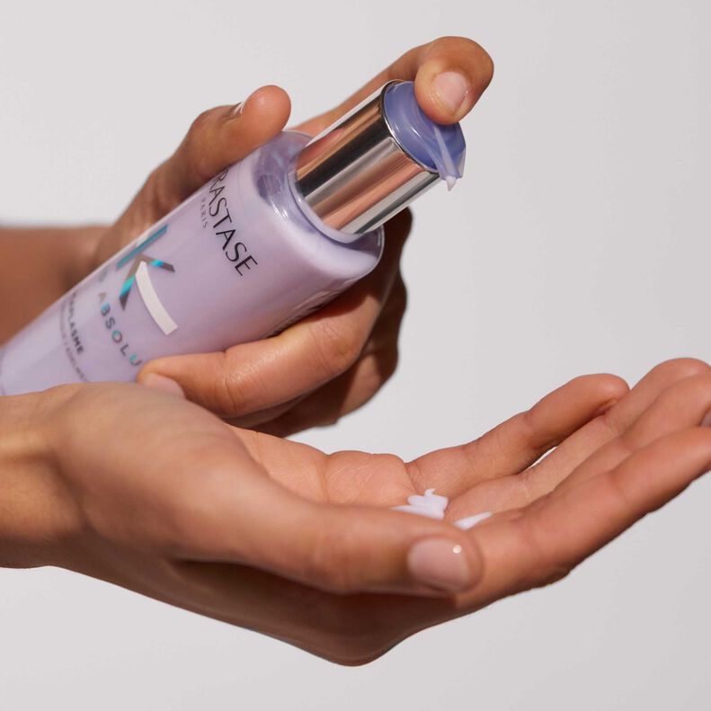 KÉRASTASE | BLOND ABSOLU | CICAPLASME | SÉRUM FORTIFIANT | SOIN THERMO-PROTECTEUR SANS RINÇAGE À L’ACIDE HYALURONIQUE POUR CHEVEUX BLONDS, MÉCHÉS & DÉCOLORÉS | 150 ML