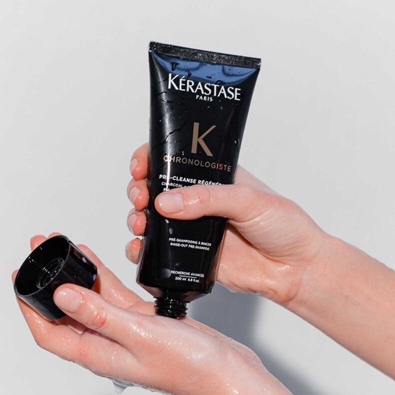 KÉRASTASE | CHRONOLOGISTE | PRÉ-CLEANSE RÉGÉNÉRANT | PRÉ-SHAMPOOING NOURRISSANT & REVITALISANT INTENSE POUR TOUS TYPES DE CHEVEUX | 200 ML