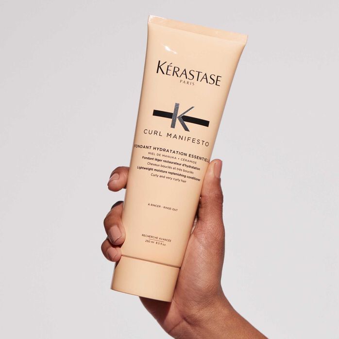 KÉRASTASE | CURL MANIFESTO | FONDANT HYDRATATION ESSENTIELLE APRÈS-SHAMPOING HYDRATANT & DÉMÊLANT POUR CHEVEUX BOUCLÉS & FRISÉS | 250 ML